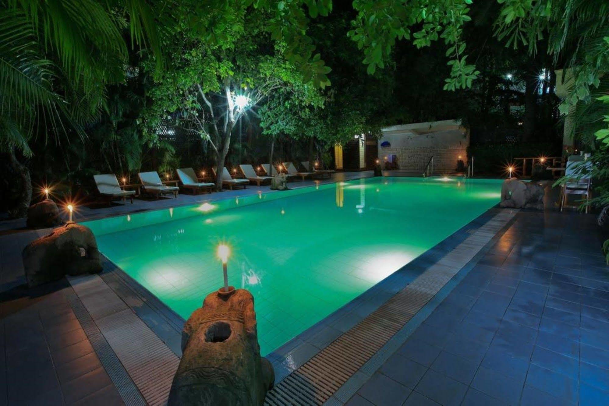 Mandalay City Hotel Экстерьер фото